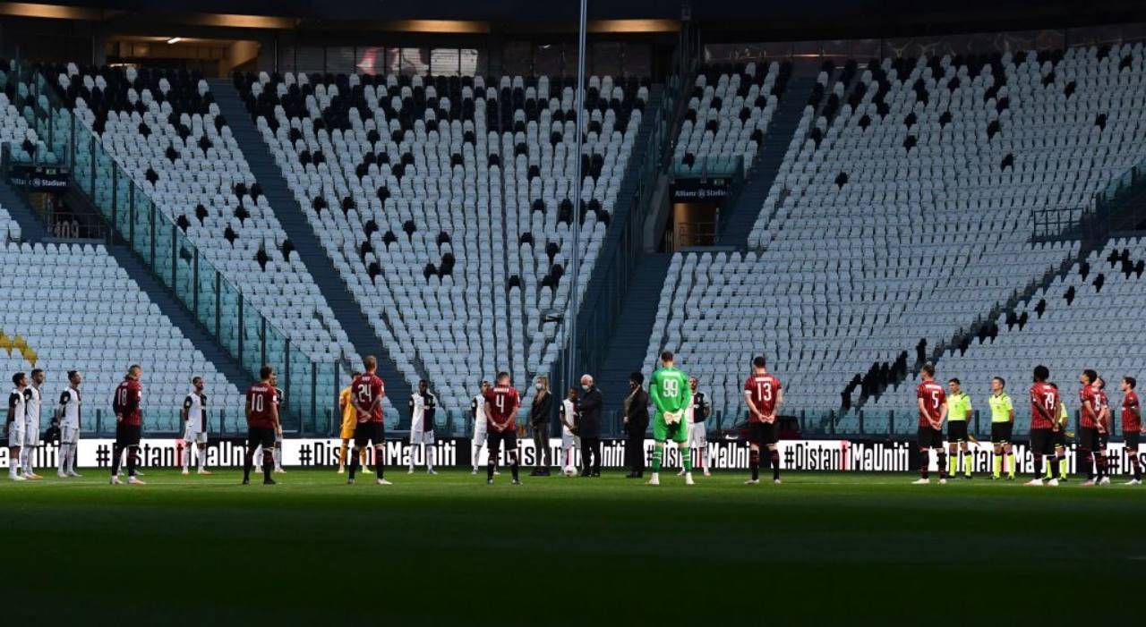 Juventus-Milan, l'omaggio al personale sanitario