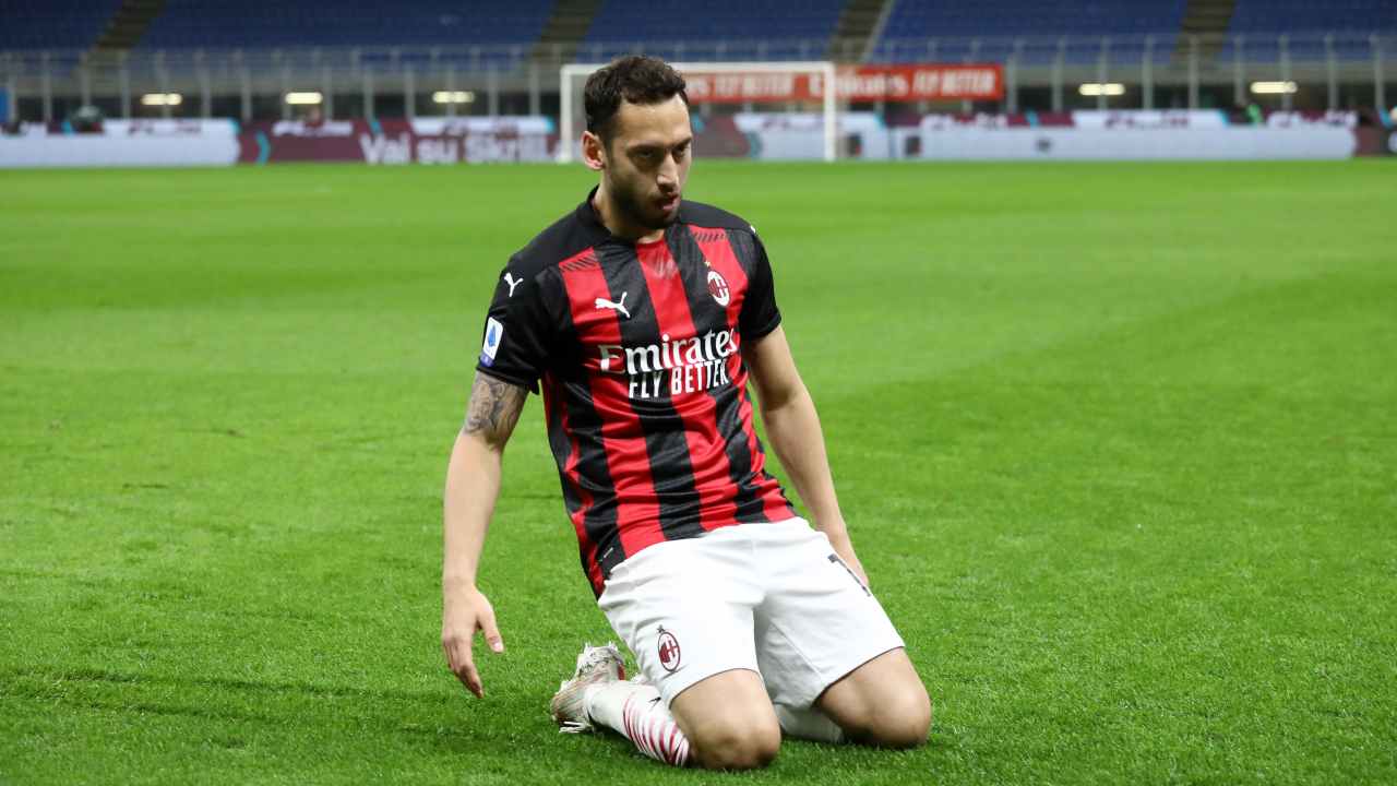 Calciomercato Milan Calhanoglu