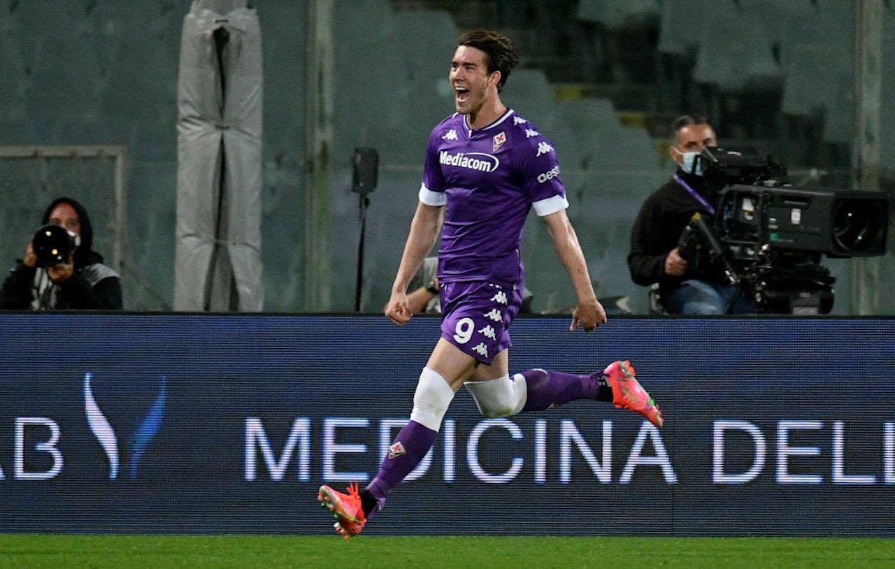 Vlahovic futuro Fiorentina Milan Juve