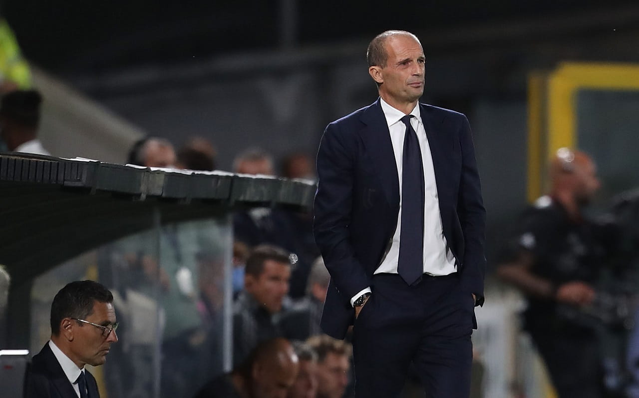 Allegri e la formazione in Inter-Juve