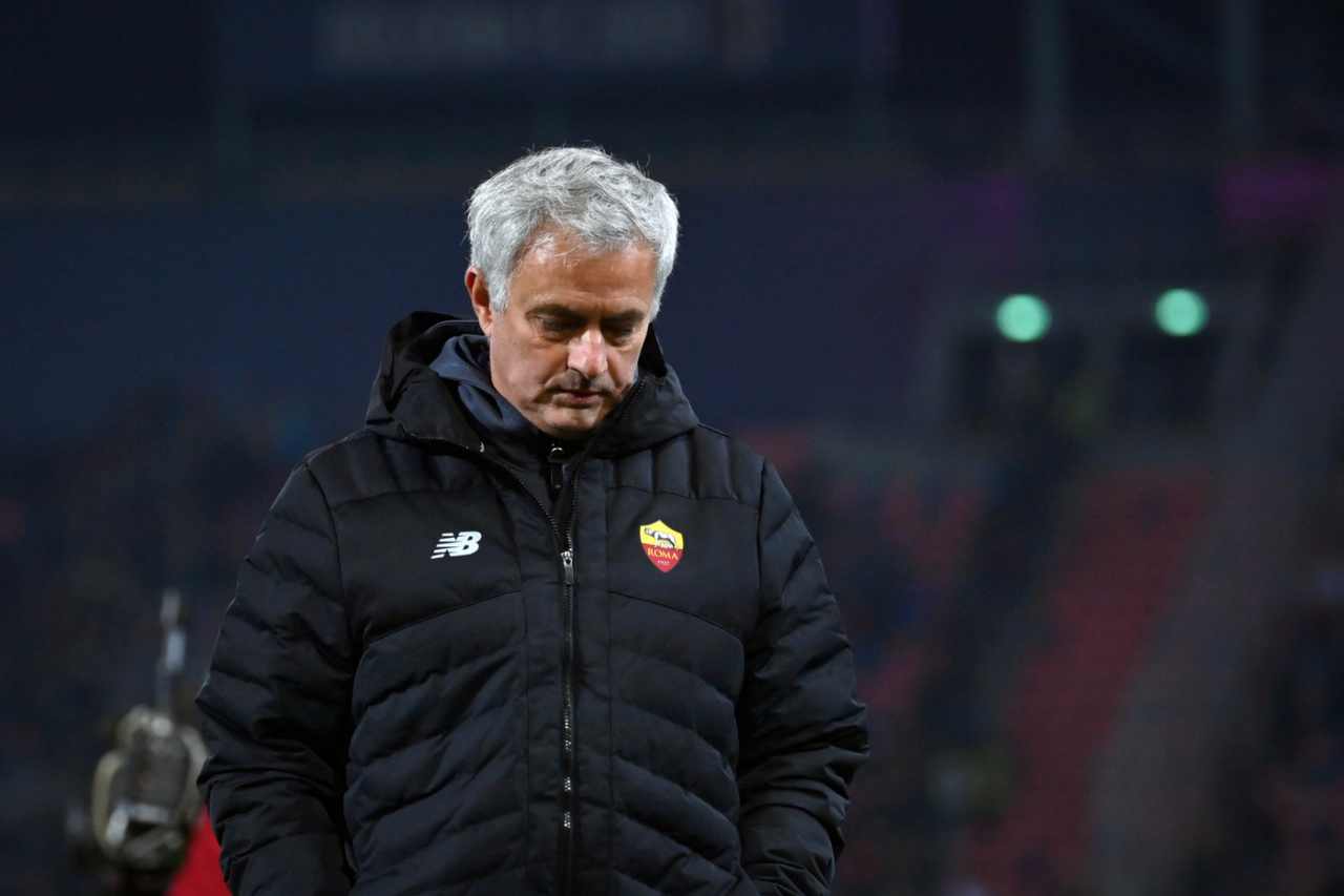 Mourinho nei guai: lesione per El Shaarawy 