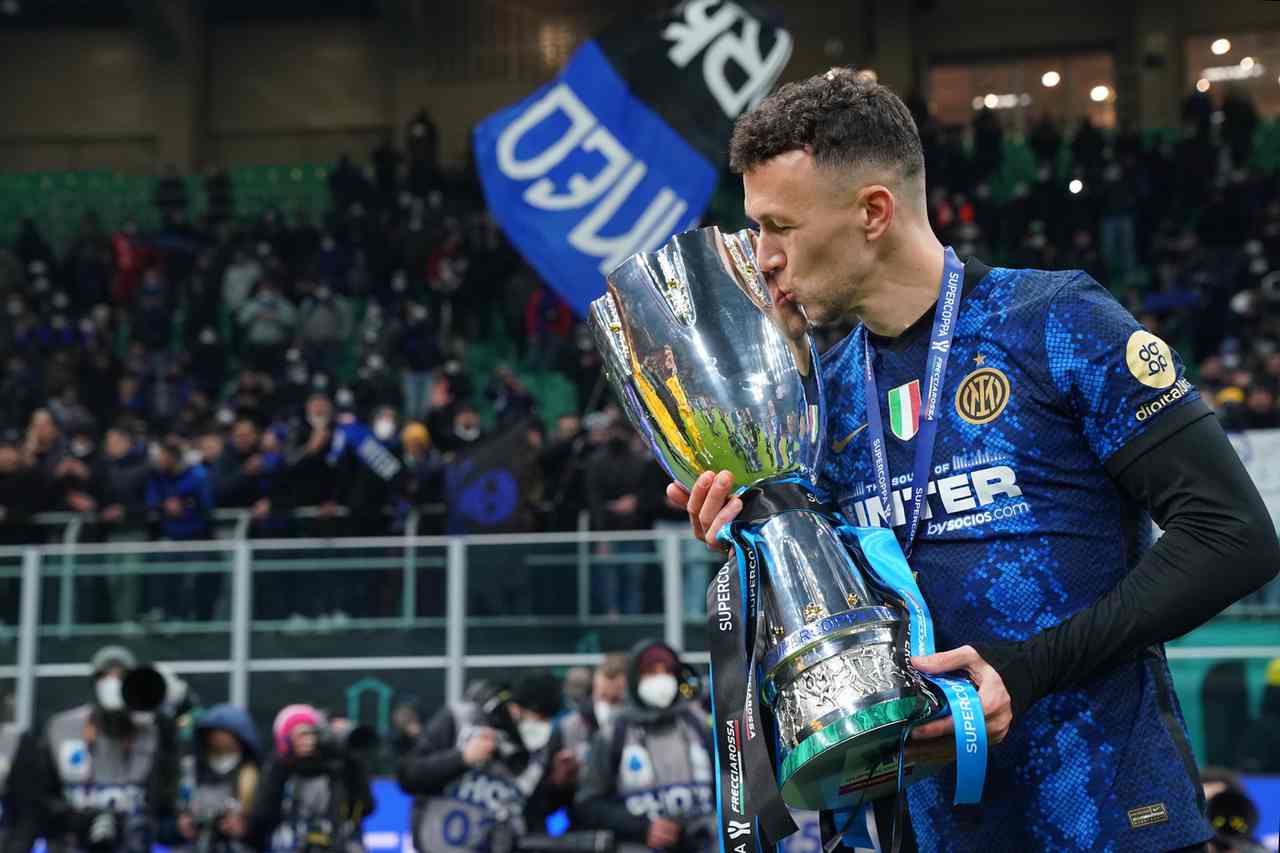 Biasin su Brozovic e Perisic