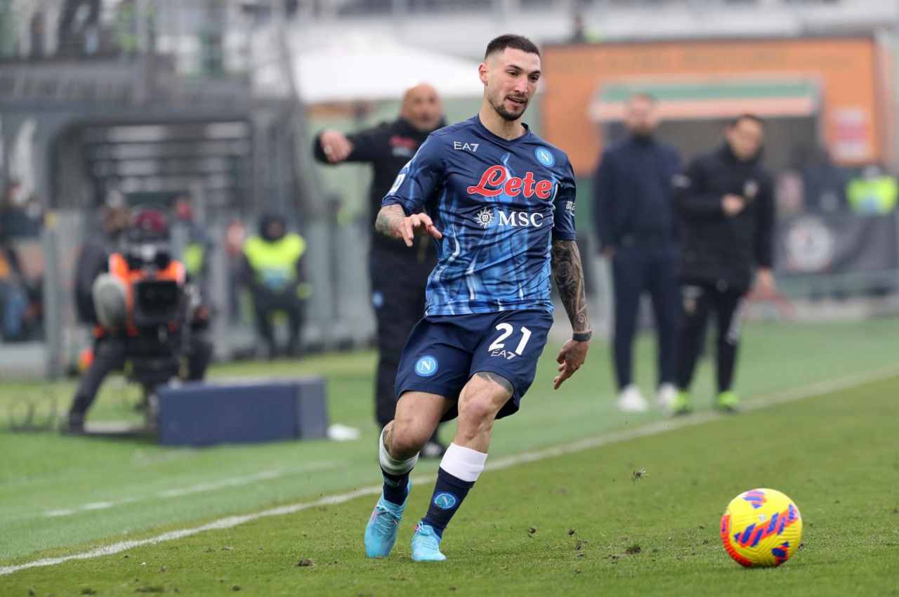 Napoli-Inter, Spalletti perde Politano per infortunio | Poi il siparietto in panchina con Elmas