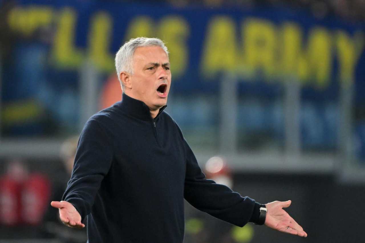 Mourinho si sfoga prima della Conference: "Non so cosa sia successo"