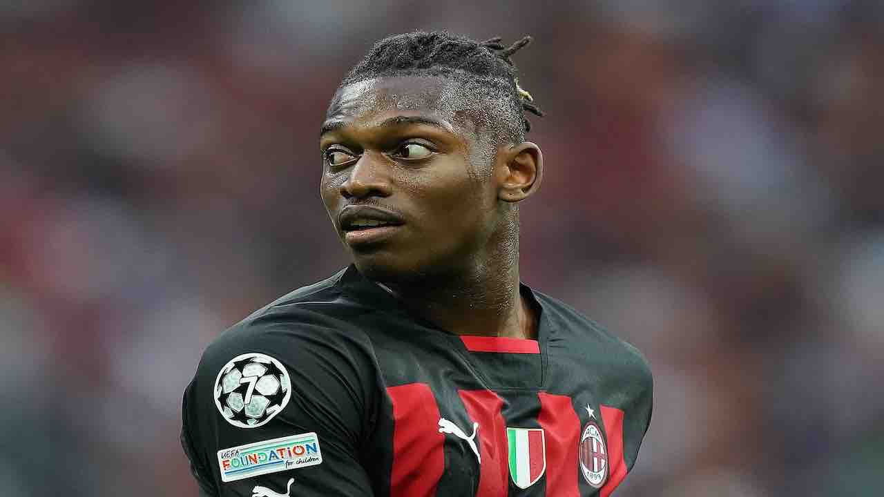 Calciomercato Milan, assalto PSG a Leao