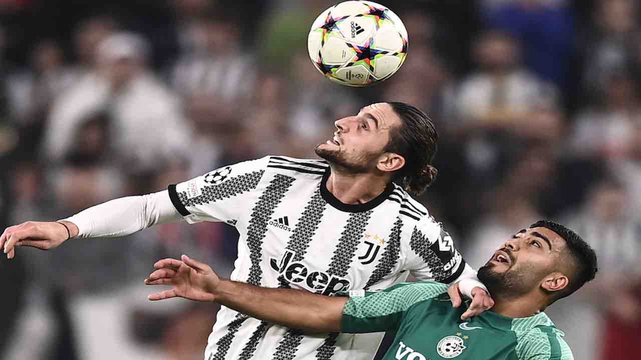 Juve: il Barcellona scippa Rabiot