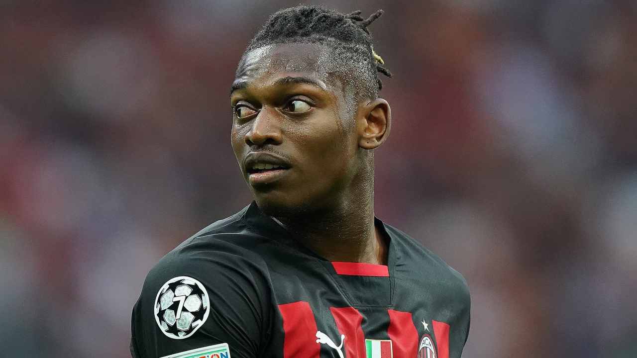 Psg e Milan destini incrociati: "Leao e Mbappe potrebbero intrecciarsi"