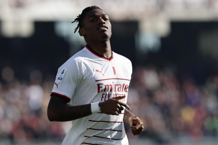 Calciomercato Milan, Leao smentisce le ultime voci: "Fake news"