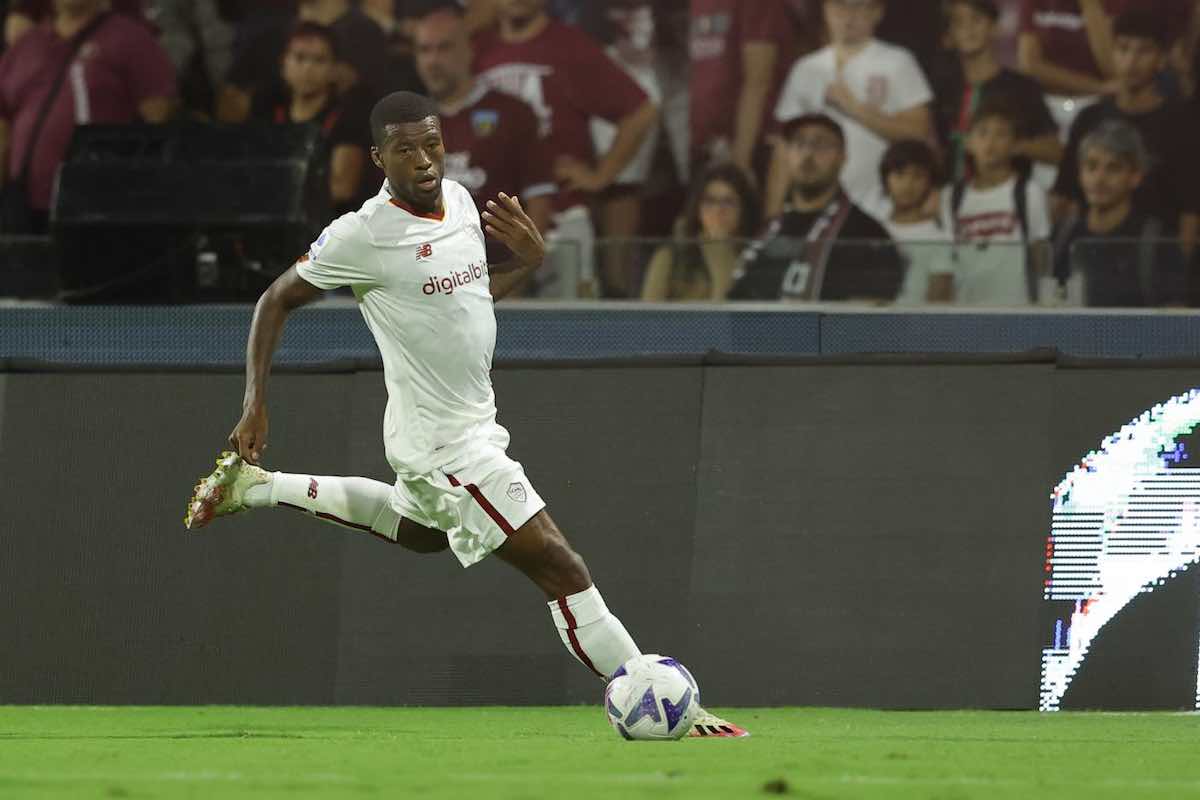 Roma, infortunio Wijnaldum: ecco quando rientra