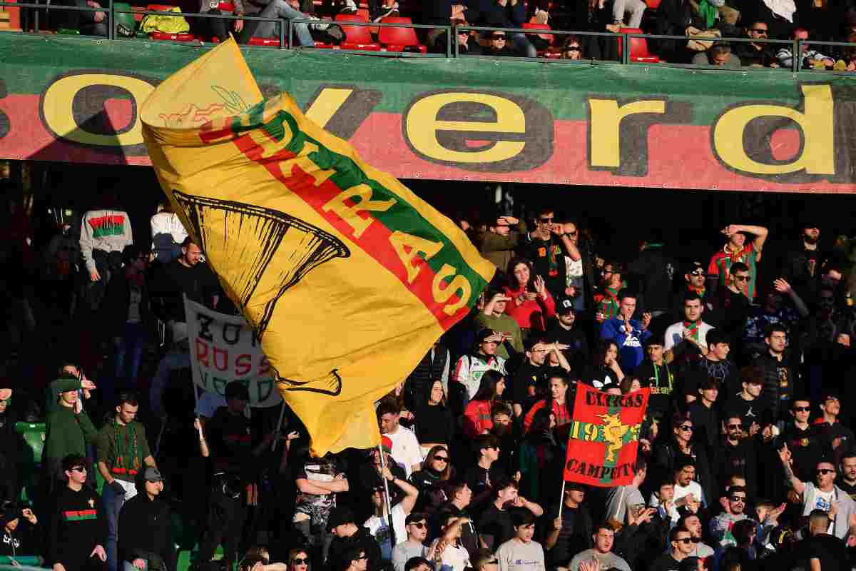 I tifosi della Ternana contestano Bandecchi