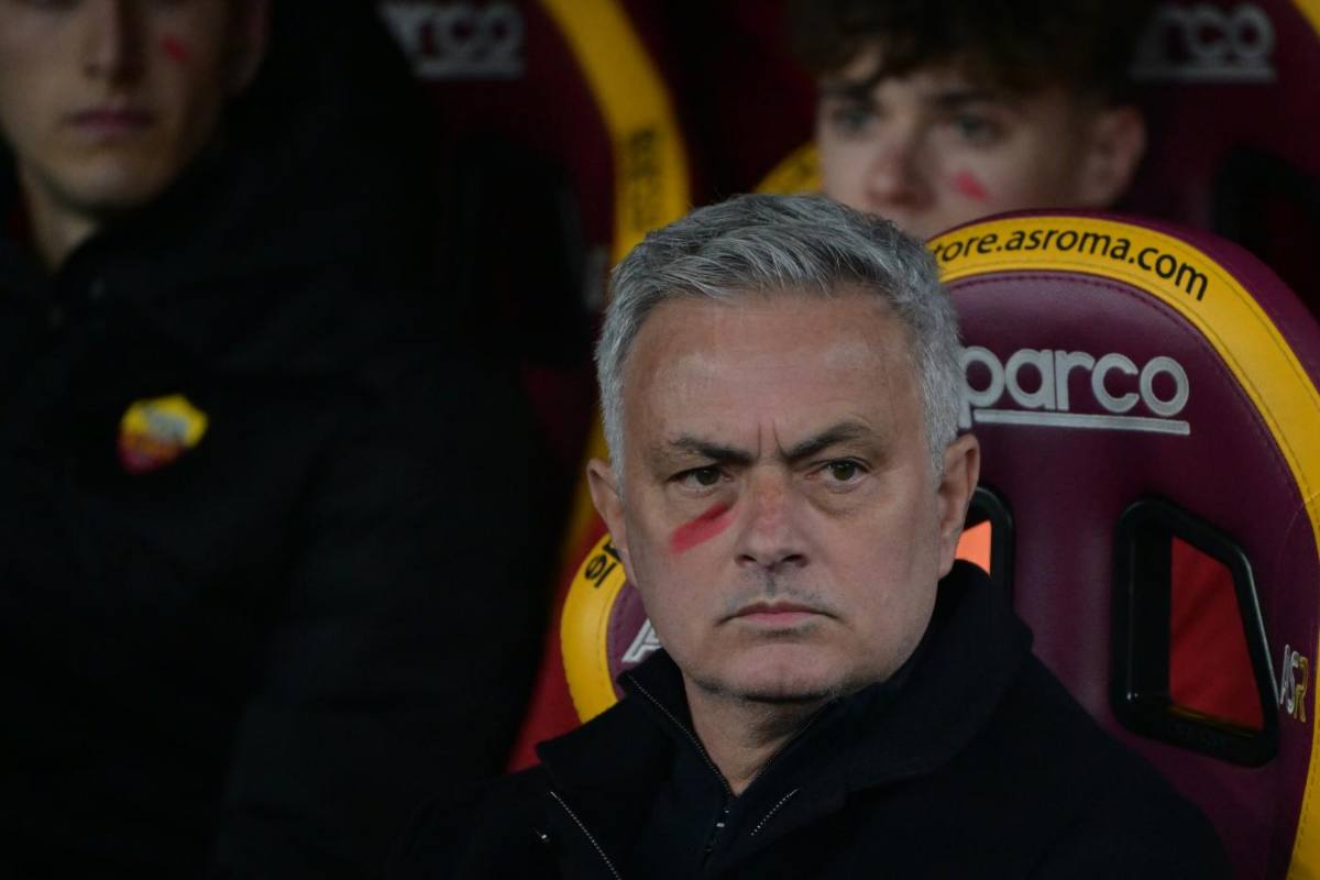 Squalifica Mourinho e silenzio stampa Roma