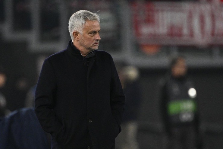 Roma, Scarnecchia contro Mourinho