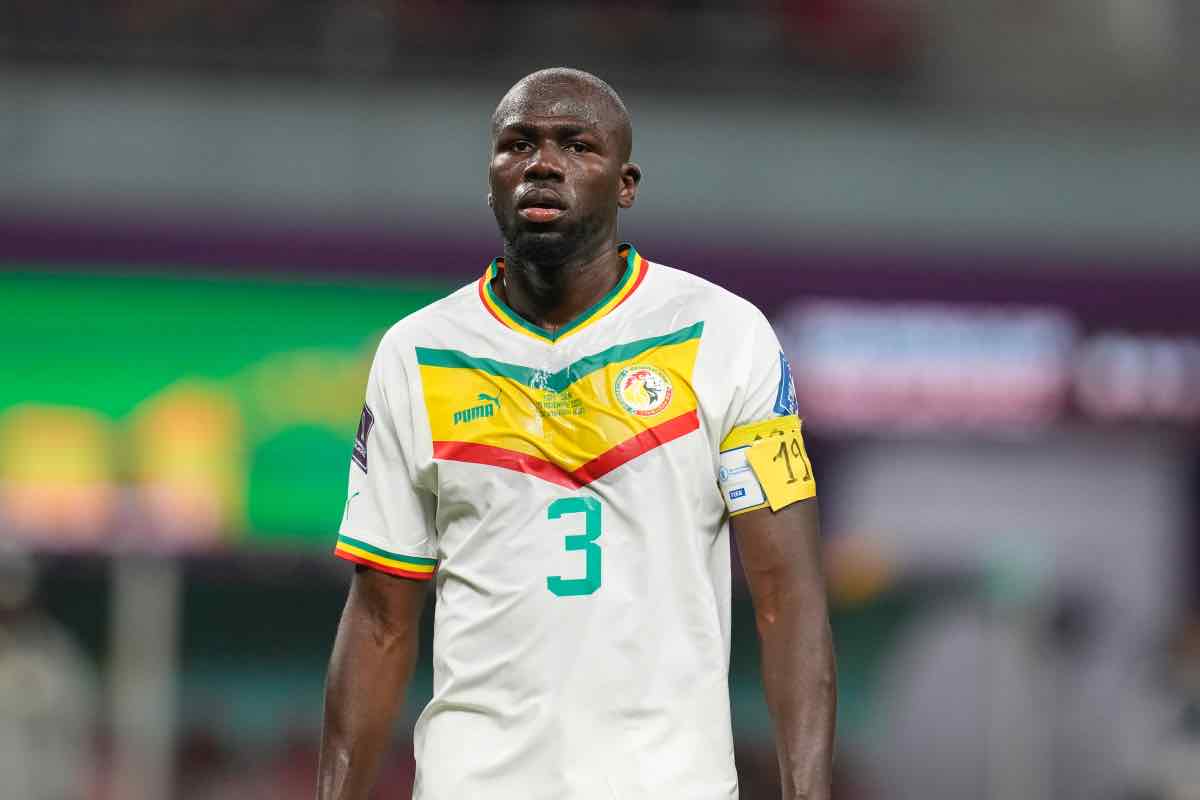 Koulibaly nel mirino della critica: assist per la Juventus