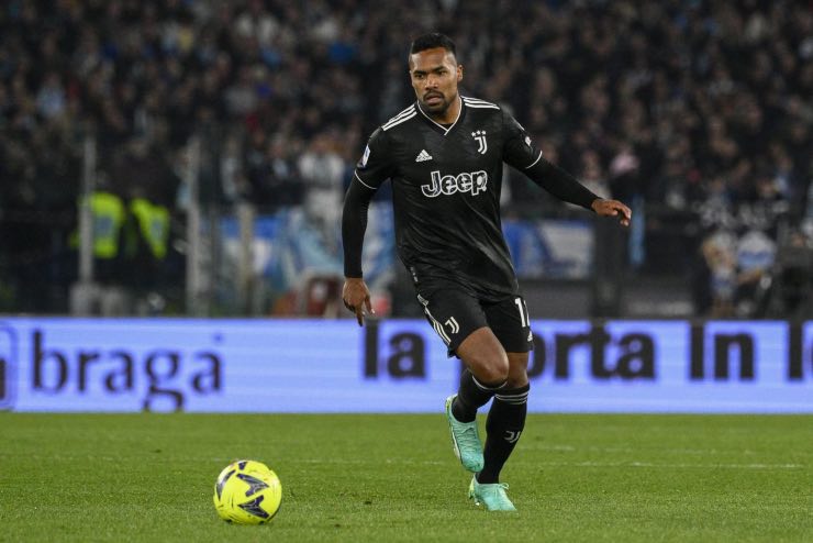 Alex Sandro salta Juventus-Sporting