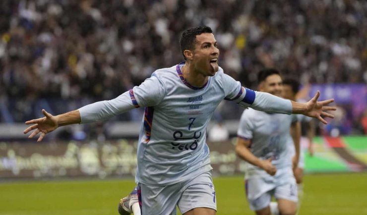 Ronaldo follie con l'Al-Nassr