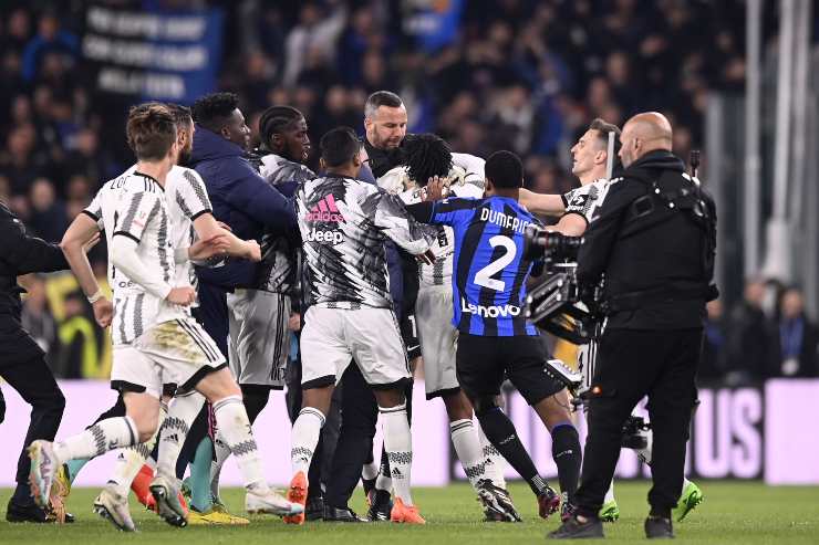 La Juve valuta il ricorso contro la squalifica di Cuadrado e la chiusura della Tribuna Sud