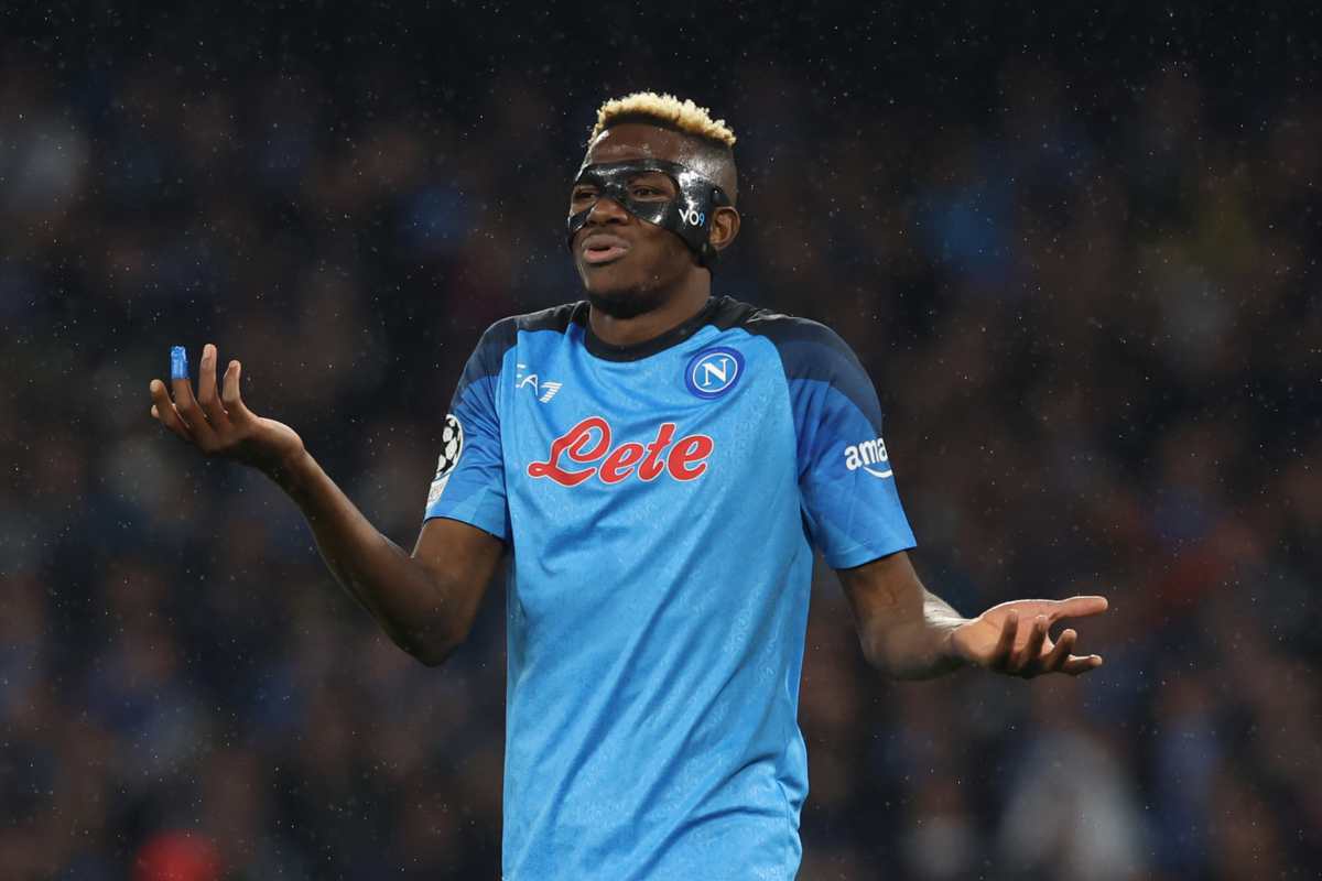 Il PSG fa follie per Osimhen: il Napoli punta Abraham