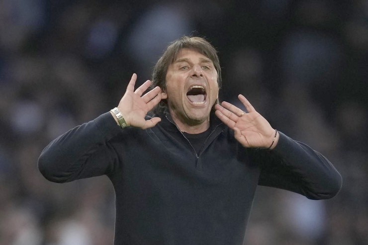 Conte assiste a Juve-Milan