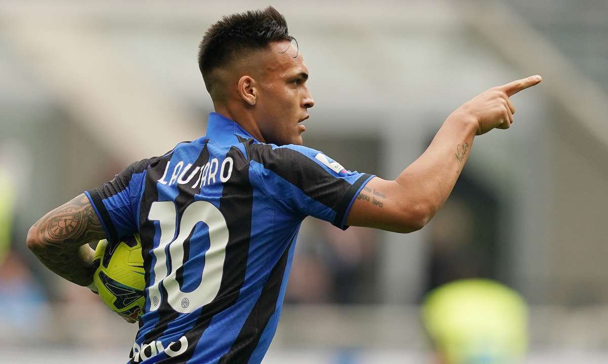 United e Tottenham su Lautaro: la decisione dell'Inter