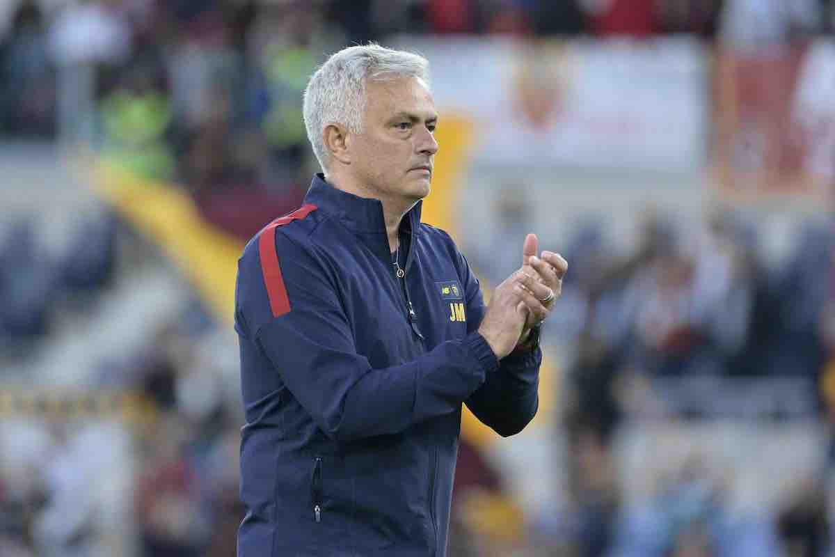 Roma, pressing PSG su Mourinho