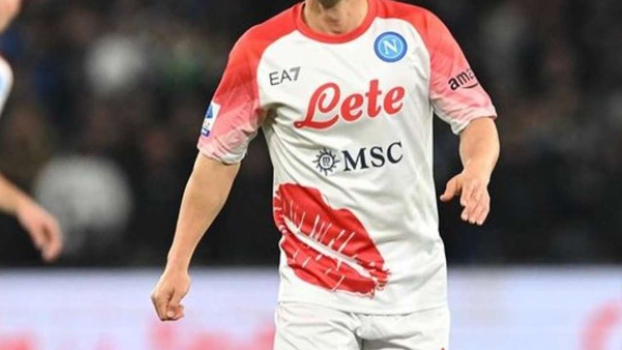 maglia napoli san valentino 