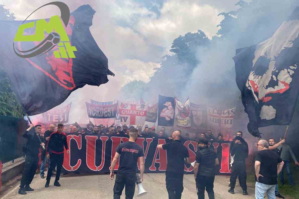 Tifosi Milan a Milanello tra Spezia ed Euroderby