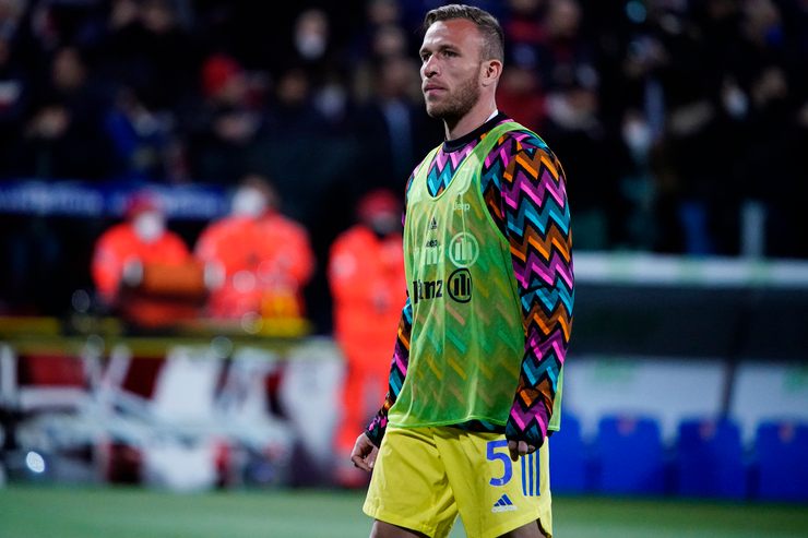 Juve, possibile rescissione per Arthur