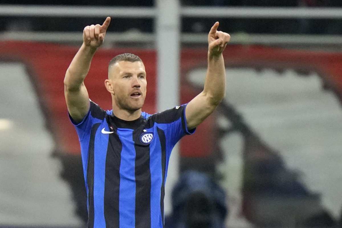 Dzeko al Fenerbahce 