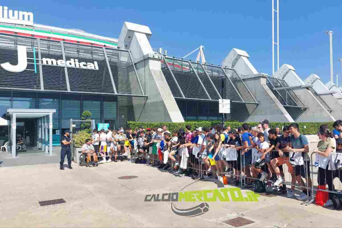 tifosi Juventus cori Cuadrado Lukaku