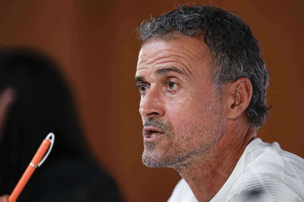 Luis Enrique Psg domani firma presentazione