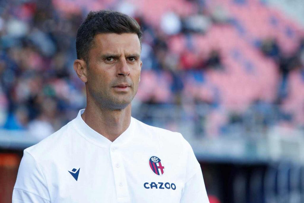 Thiago Motta oggi allenatore del Bologna