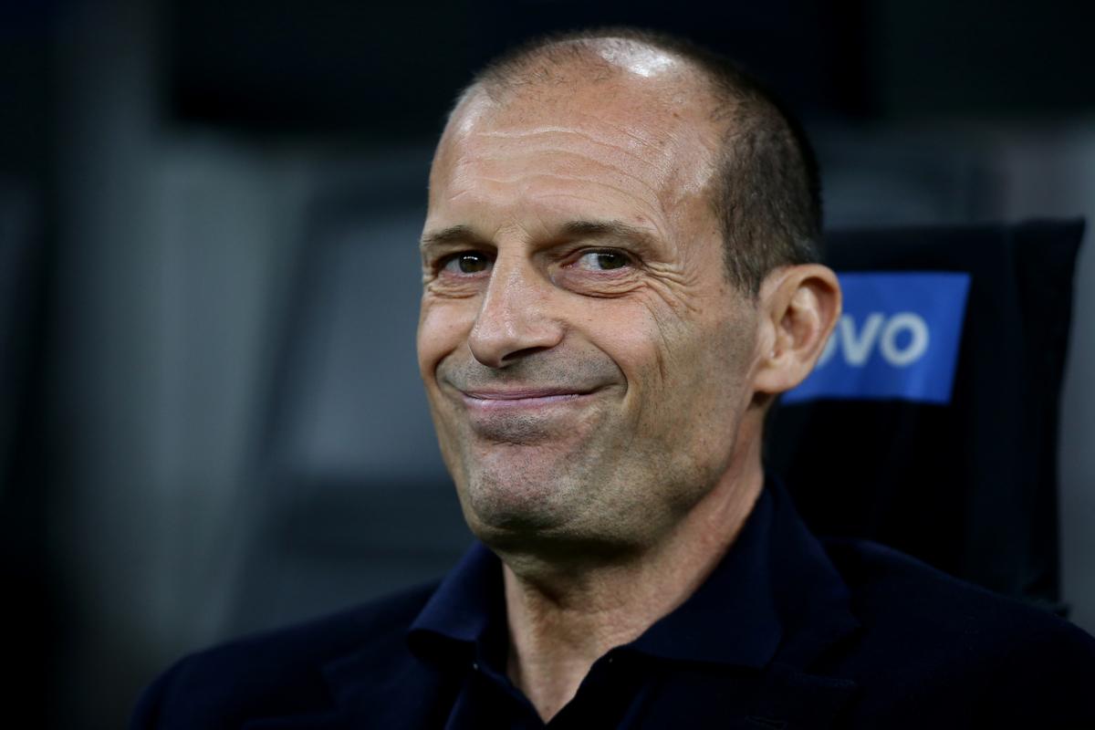 Allegri sorride in panchina