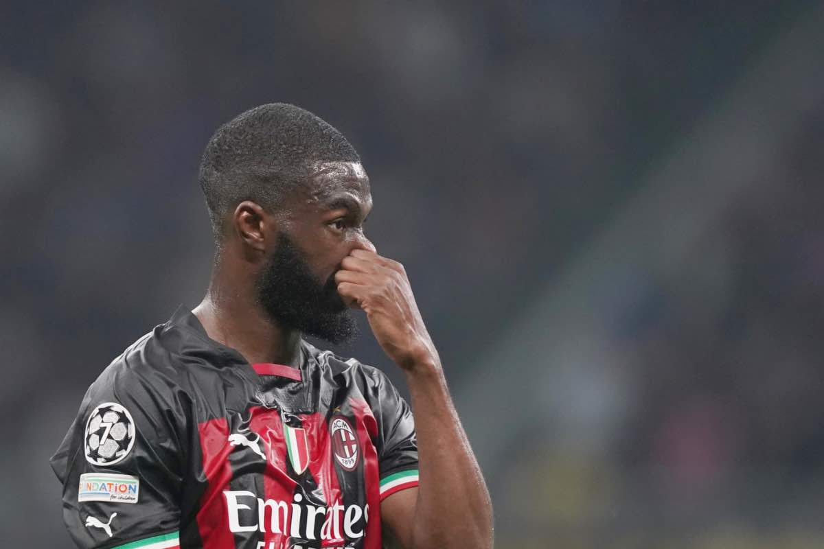 Tomori criticato durante Monza-Milan