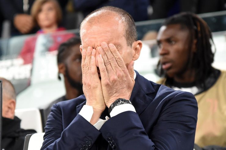 Allegri, disappunto in panchina