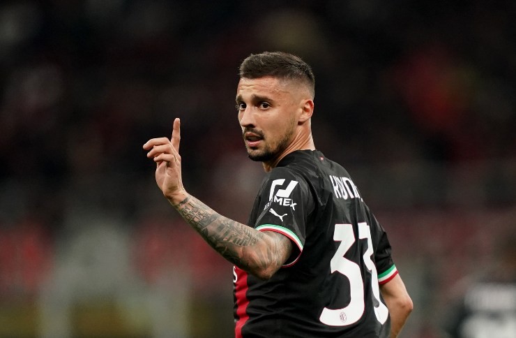 Rade Krunic con la maglia del Milan 