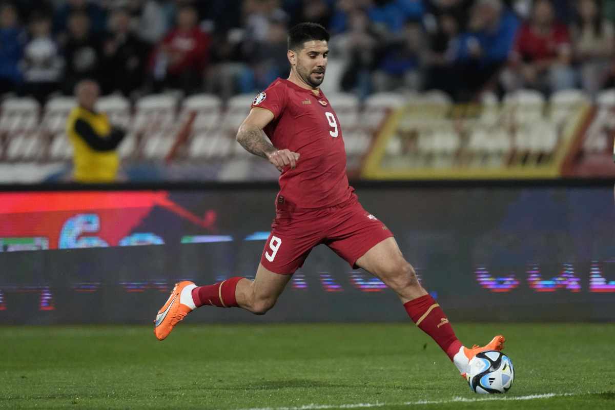 Vlahovic in Arabia Saudita, parla Mitrovic