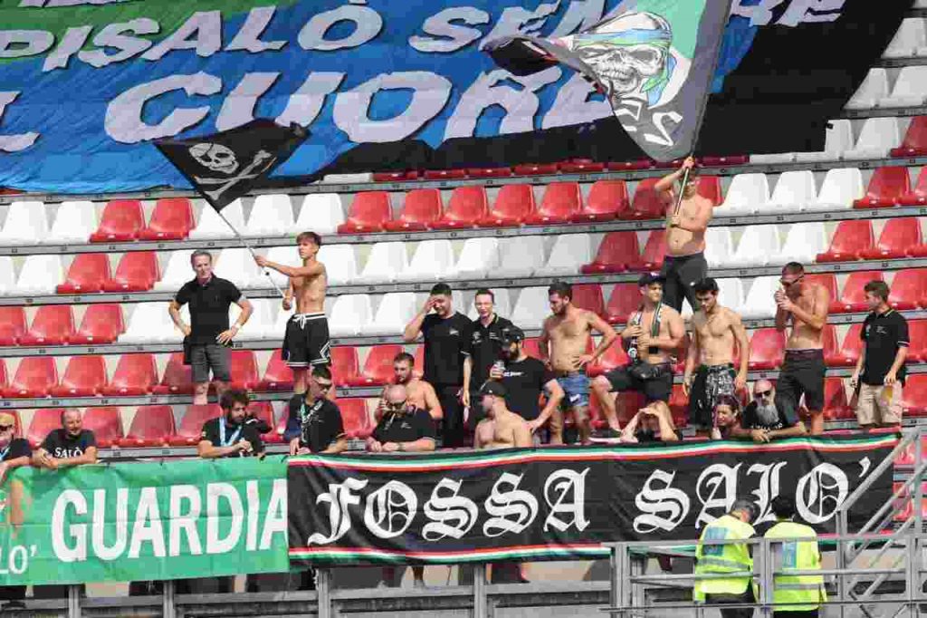 La tifoseria del Feralpisalò allo stadio del Piacenza per una gara di B della loro squadra