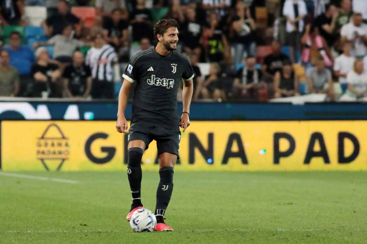 Locatelli gestisce il pallone