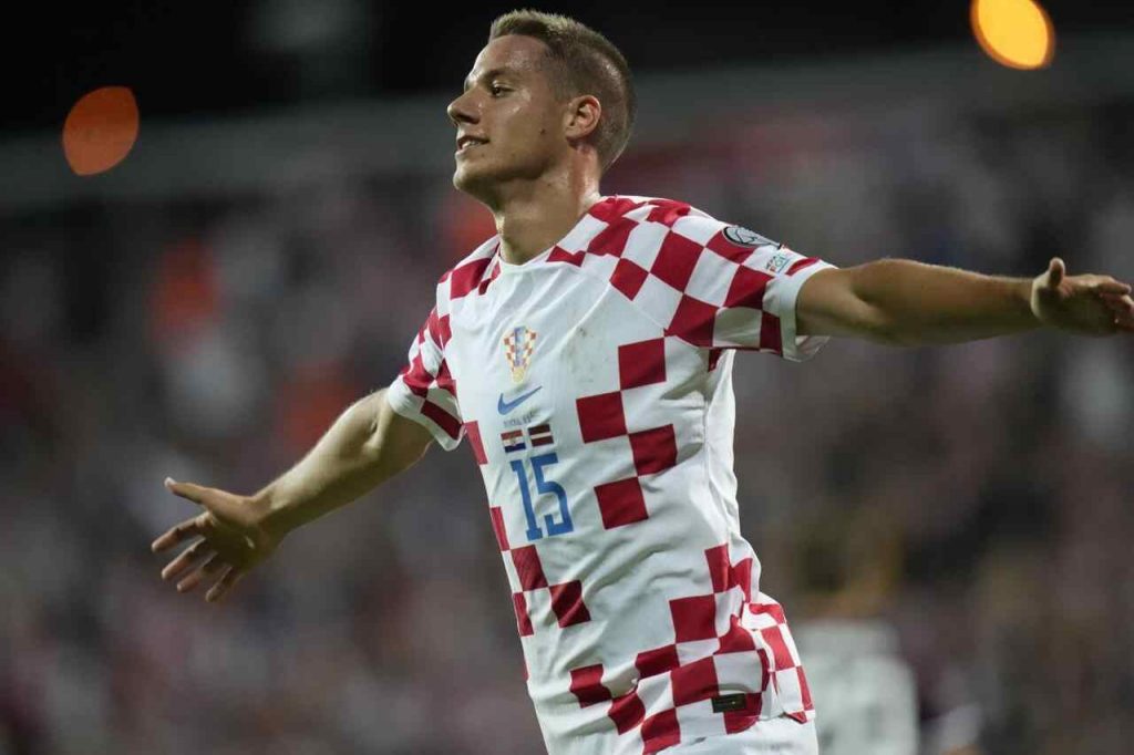 Pasalic con la maglia della nazionale croata