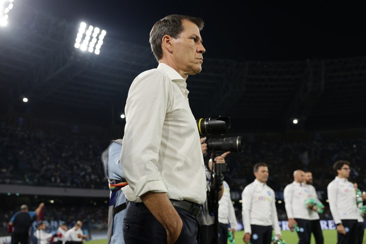 Rudi Garcia con le mani in tasca