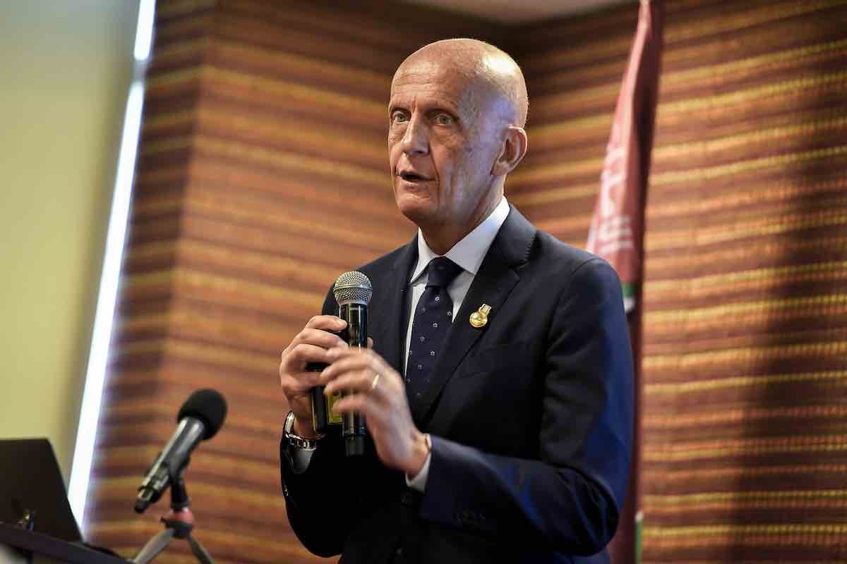 Collina condanna le aggressioni agli arbitri