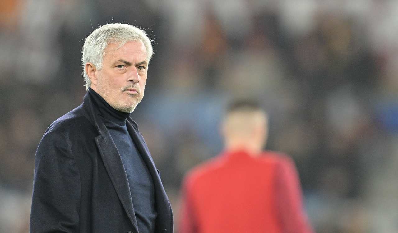 Scontro tra Mourinho e Kvaratskhelia 