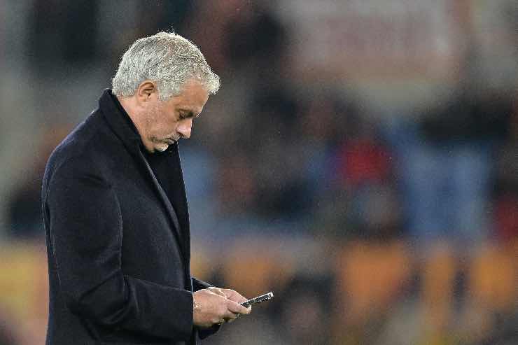 Mourinho non ci sta: "Rigore da calcio moderno". Poi la diagnosi su Dybala