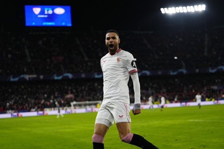 Alexis Sanchez sblocca l'affare: dal Milan all'Inter, colpo in attacco 
