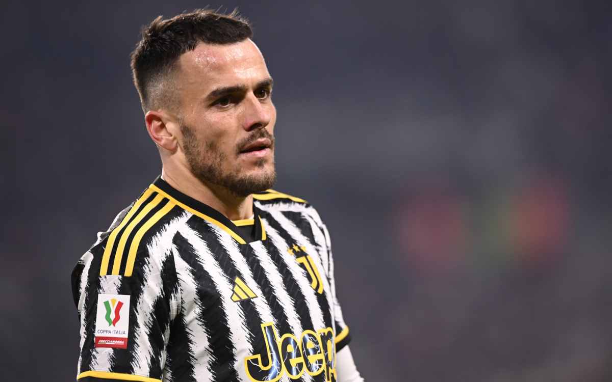 Kostic in Arabia Saudita e Bernardeschi subito a Torino: lo scenario