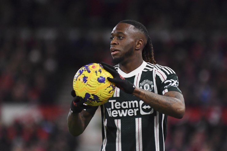 Scambio Dumfries-Wan Bissaka proposto dall'Inter