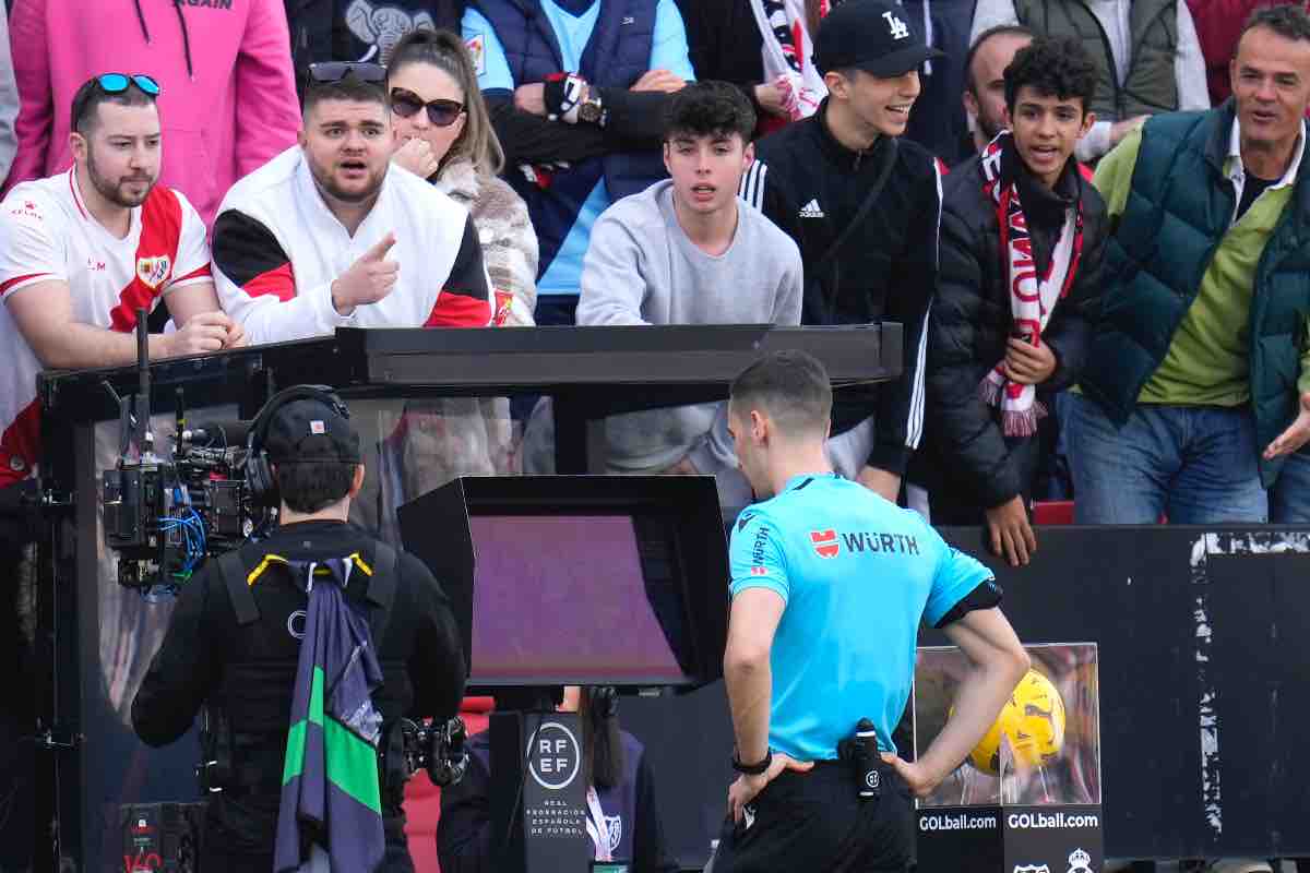 Arbitri e VAR, nuova bufera: denuncia UFFICIALE prima del match