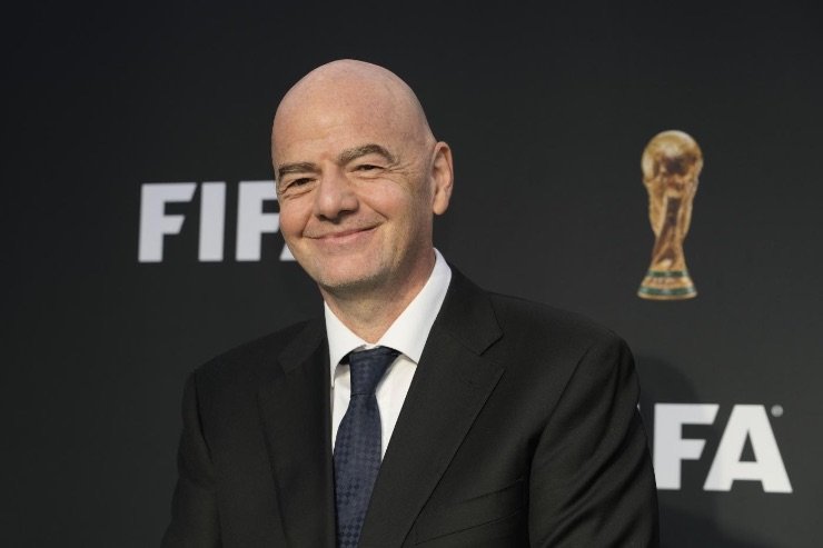 Calciomercato bloccato: annuncio Infantino