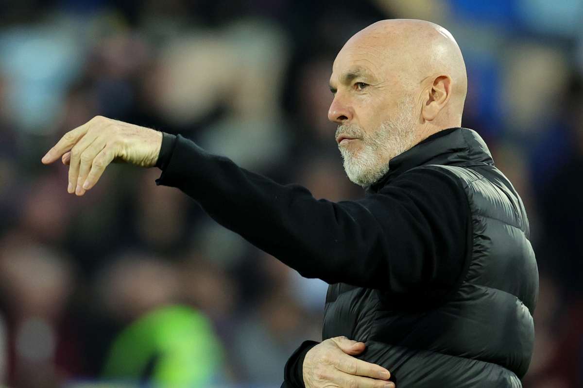 Guaio per Pioli, salta Milan-Napoli