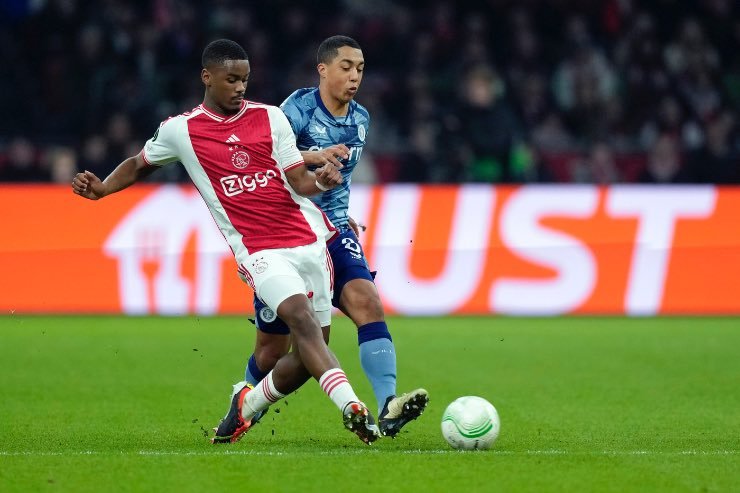 Hato rinnova con l'Ajax: niente Inter